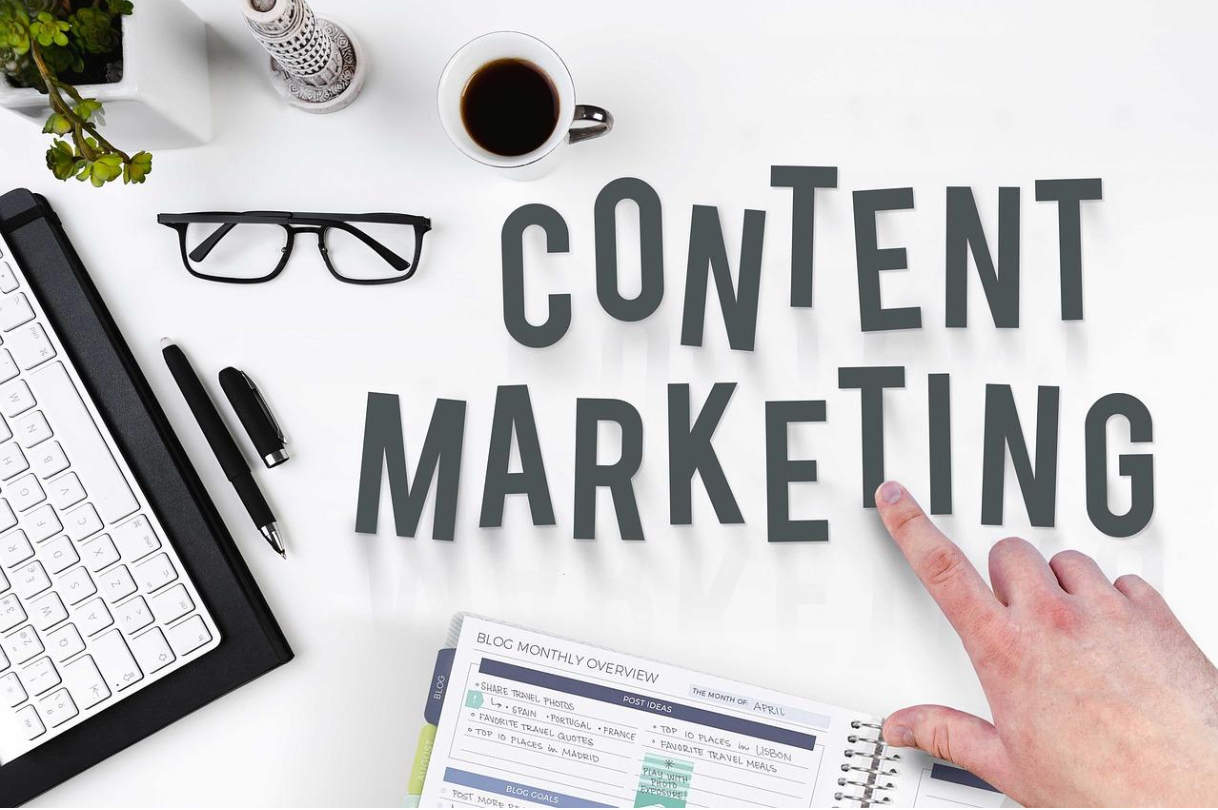 WHAT IS YOUR CONTENT STRATEGY FOR SMALL SPACE LIVING?
